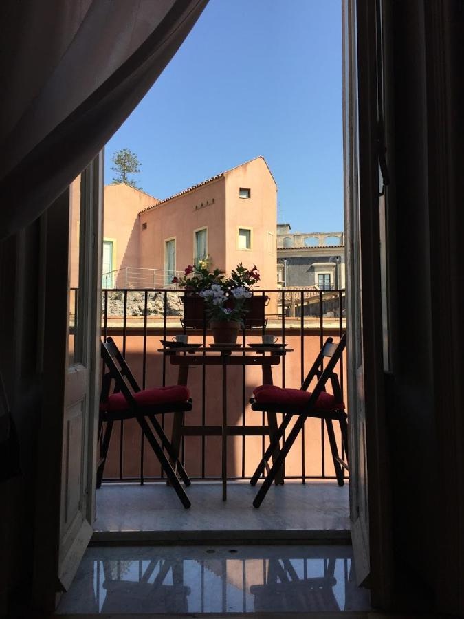 Appartement Finestre Sul Teatro - Catania - Parking Included Extérieur photo