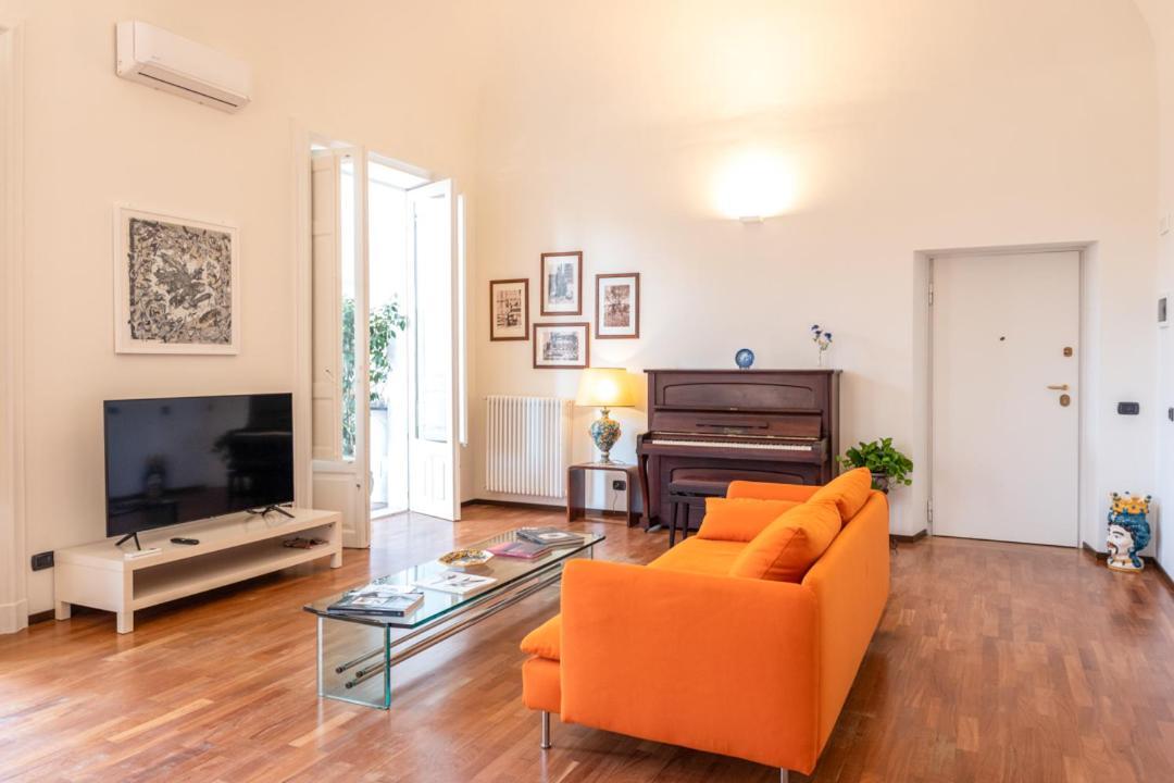 Appartement Finestre Sul Teatro - Catania - Parking Included Extérieur photo